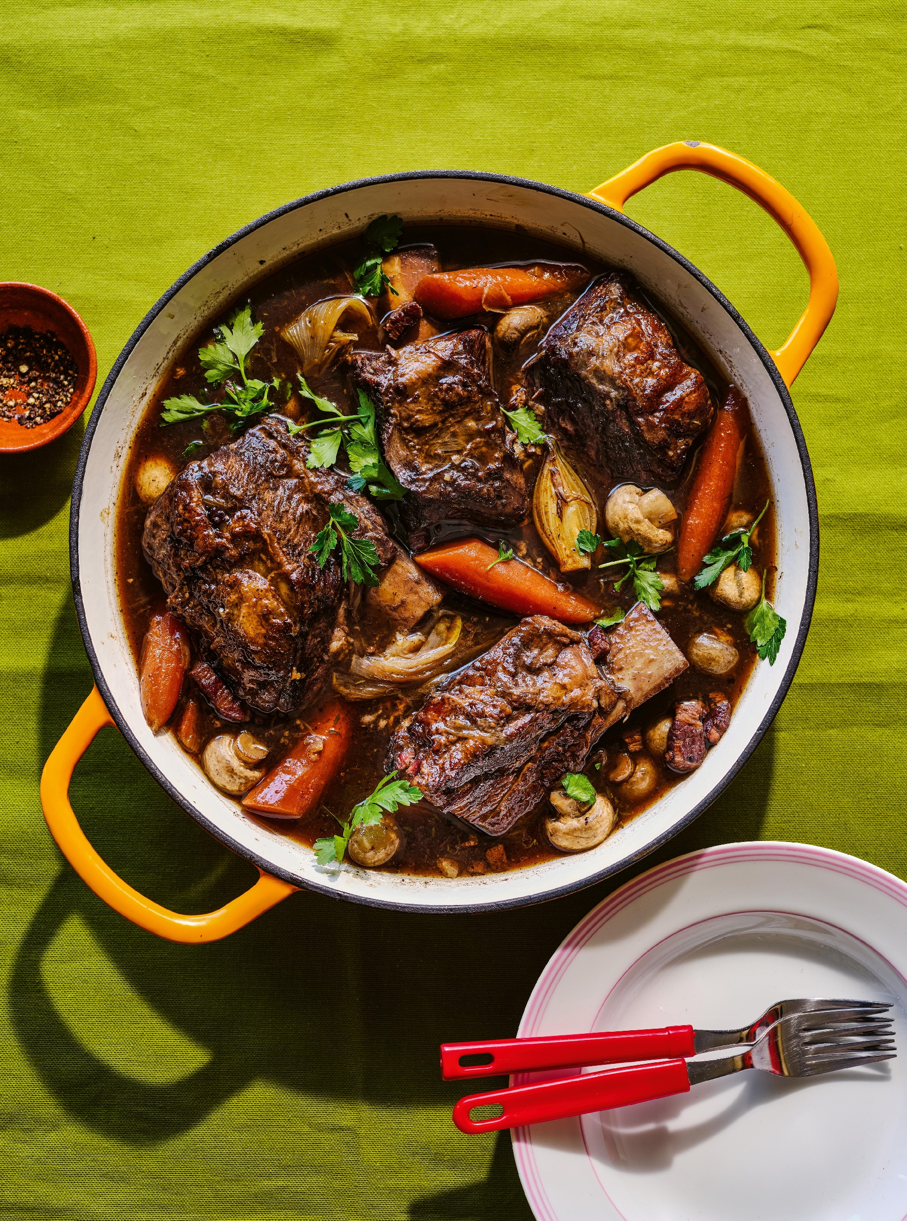 Poppy Cooks: The Actually Delicious One Pot Cookbook