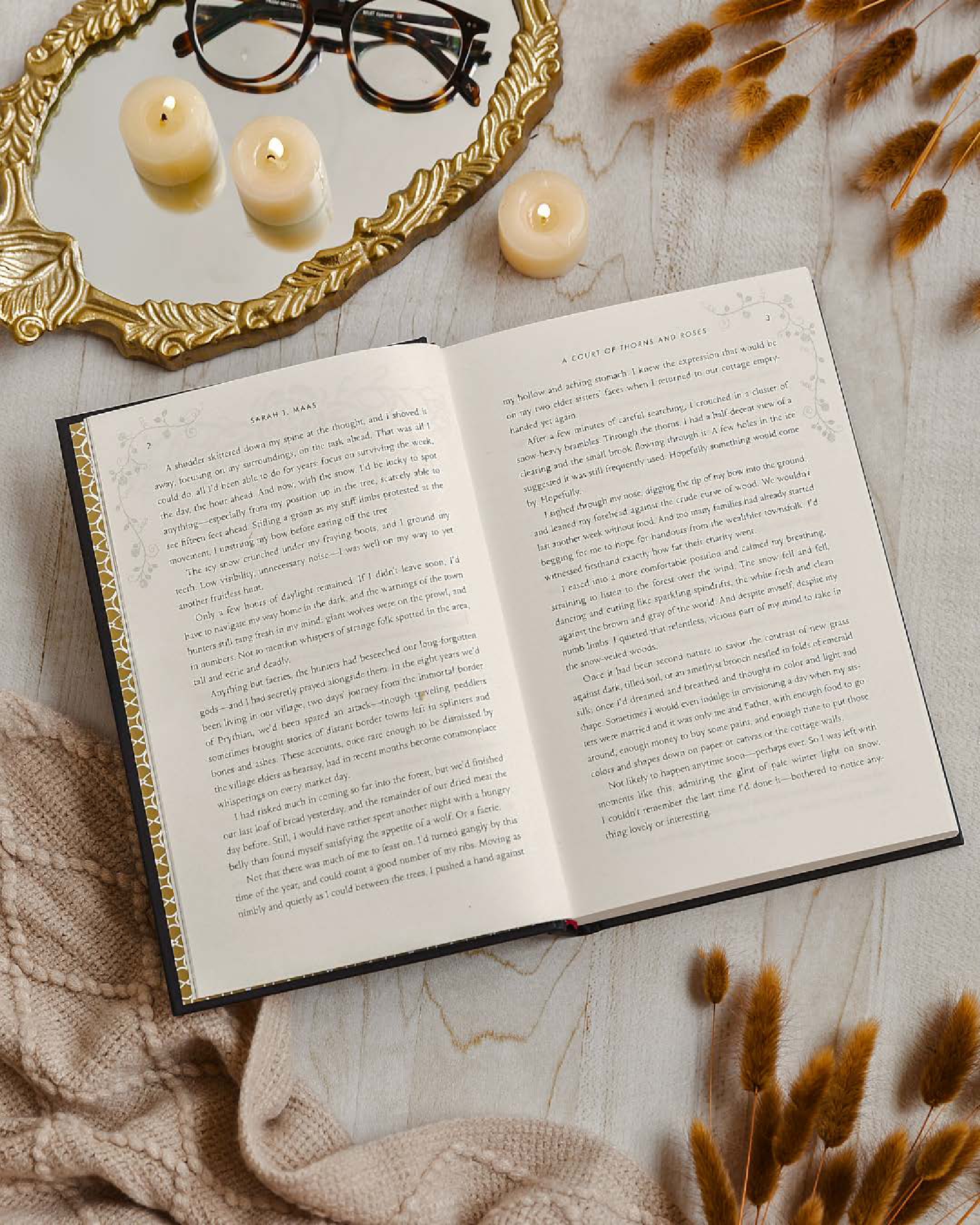 A Court of Thorns and Roses Collector's Edition