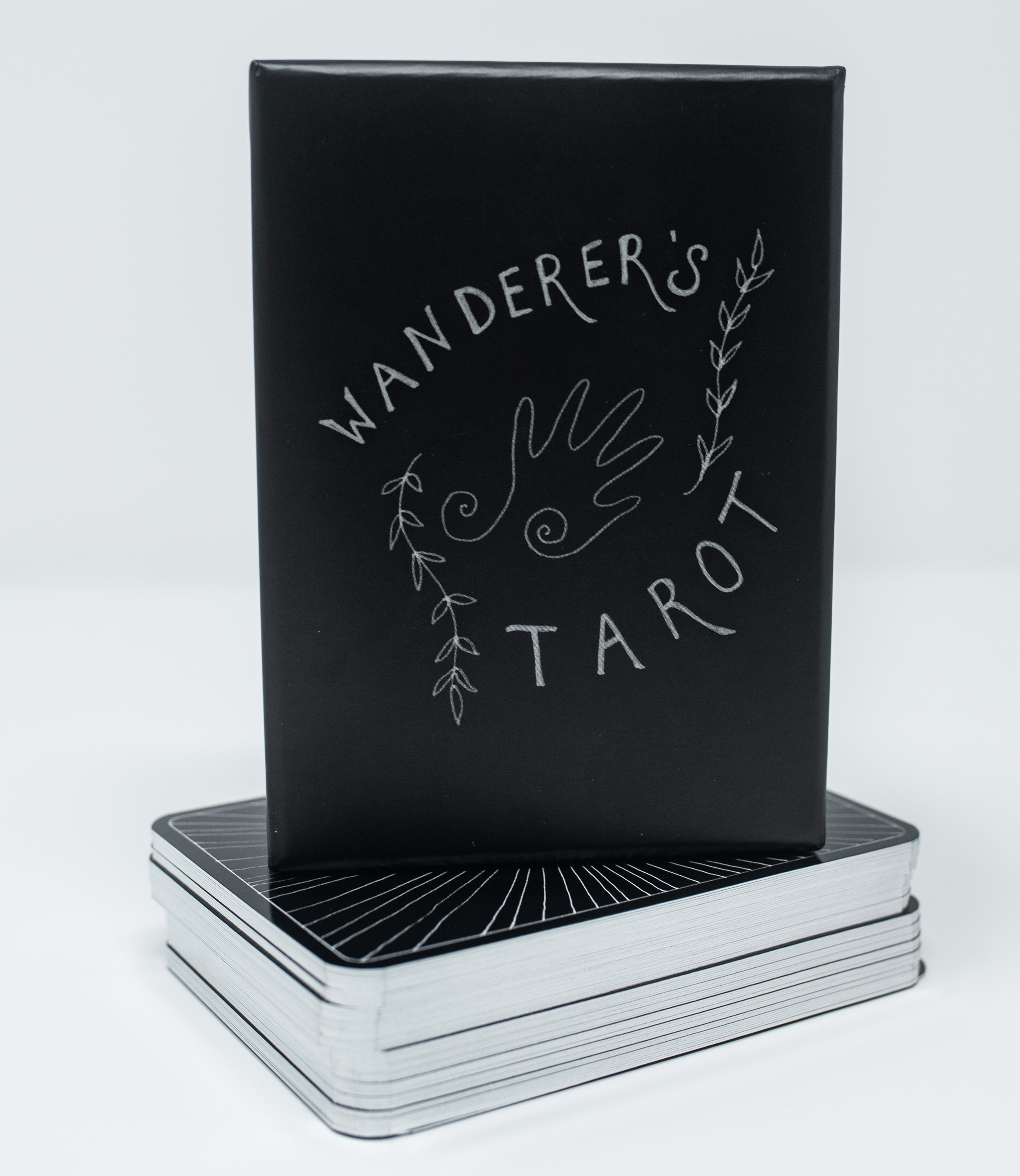 Wanderer's Tarot (78-Card Deck with Fold-Out Guide)