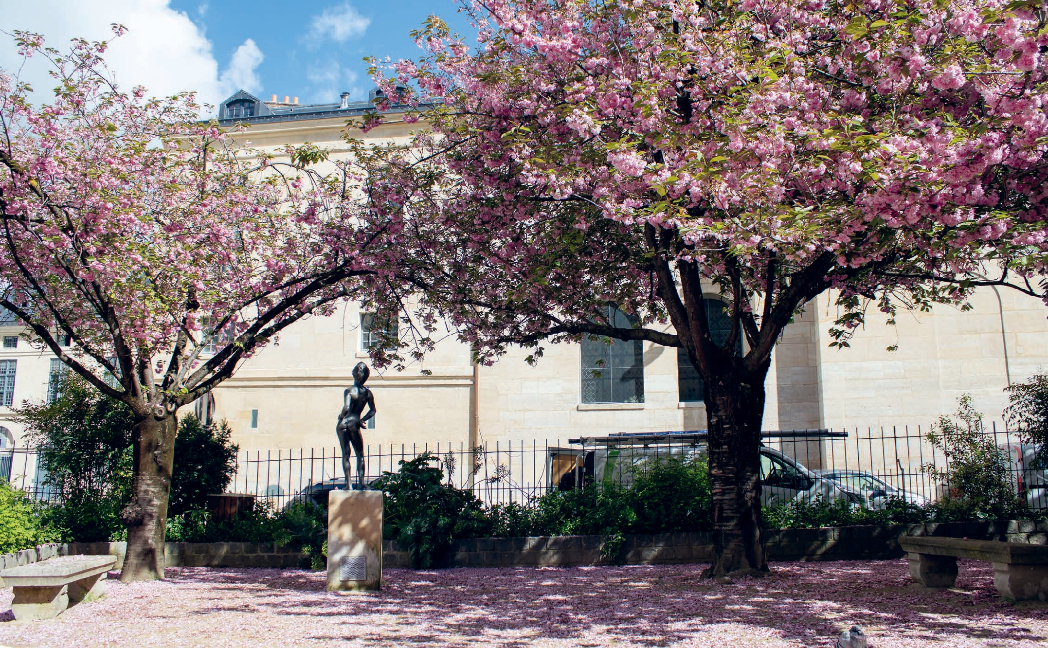The Secret Gardens of Paris