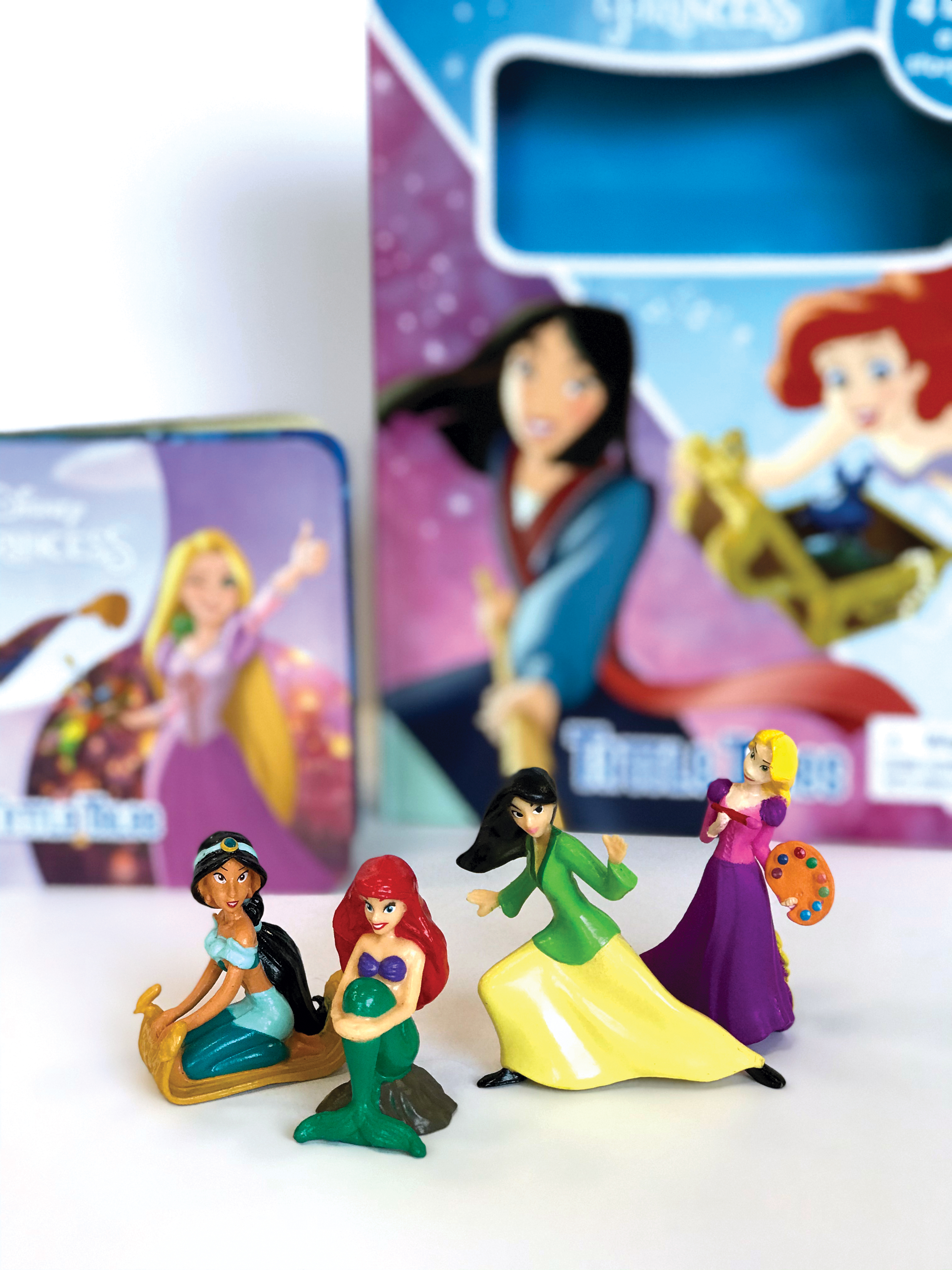 DISNEY PRINCESS TATTLE TALES